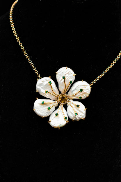 Necklace – Delicate & Stylish Jewelry