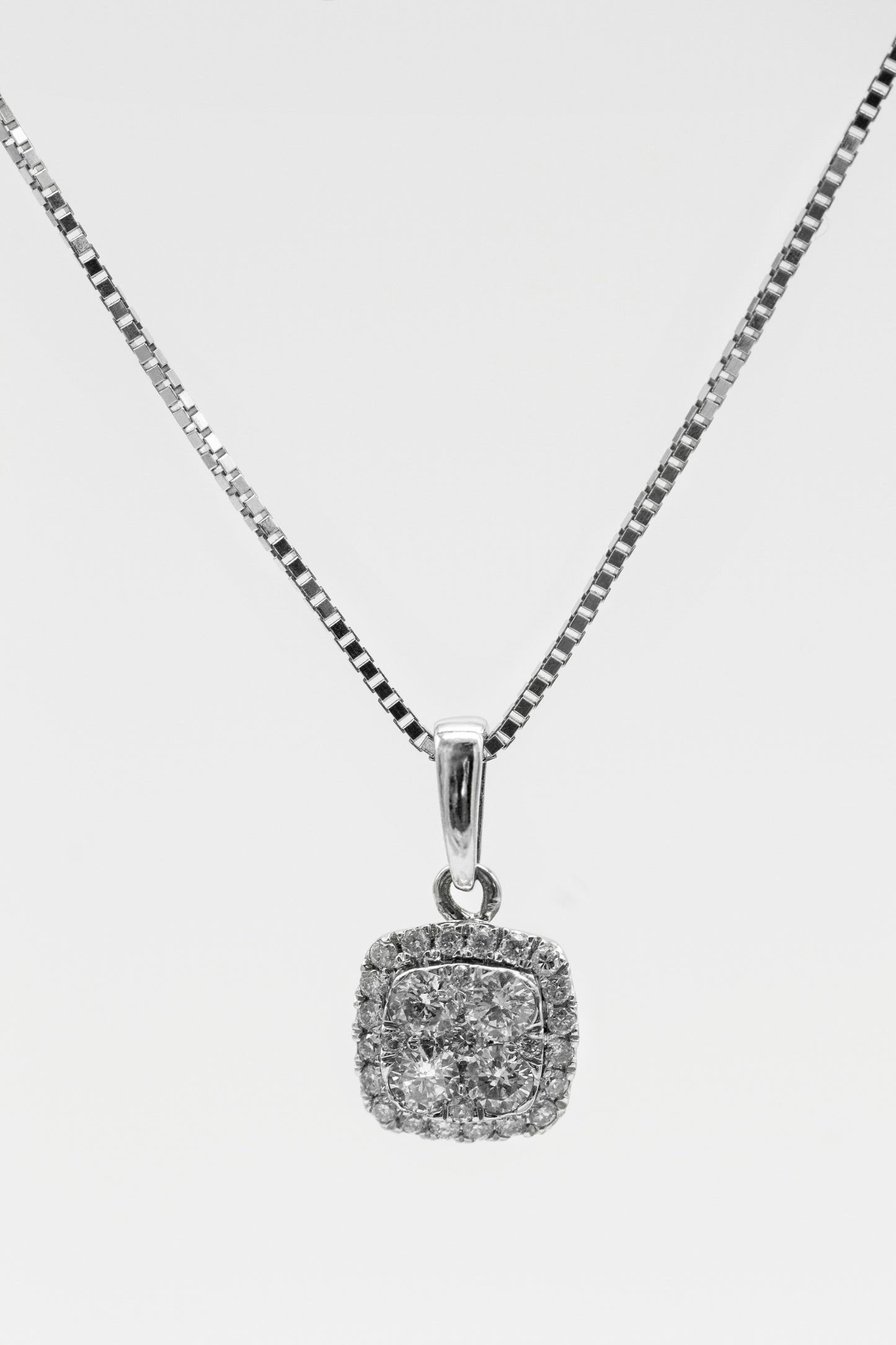 Necklace – Delicate & Stylish Jewelry